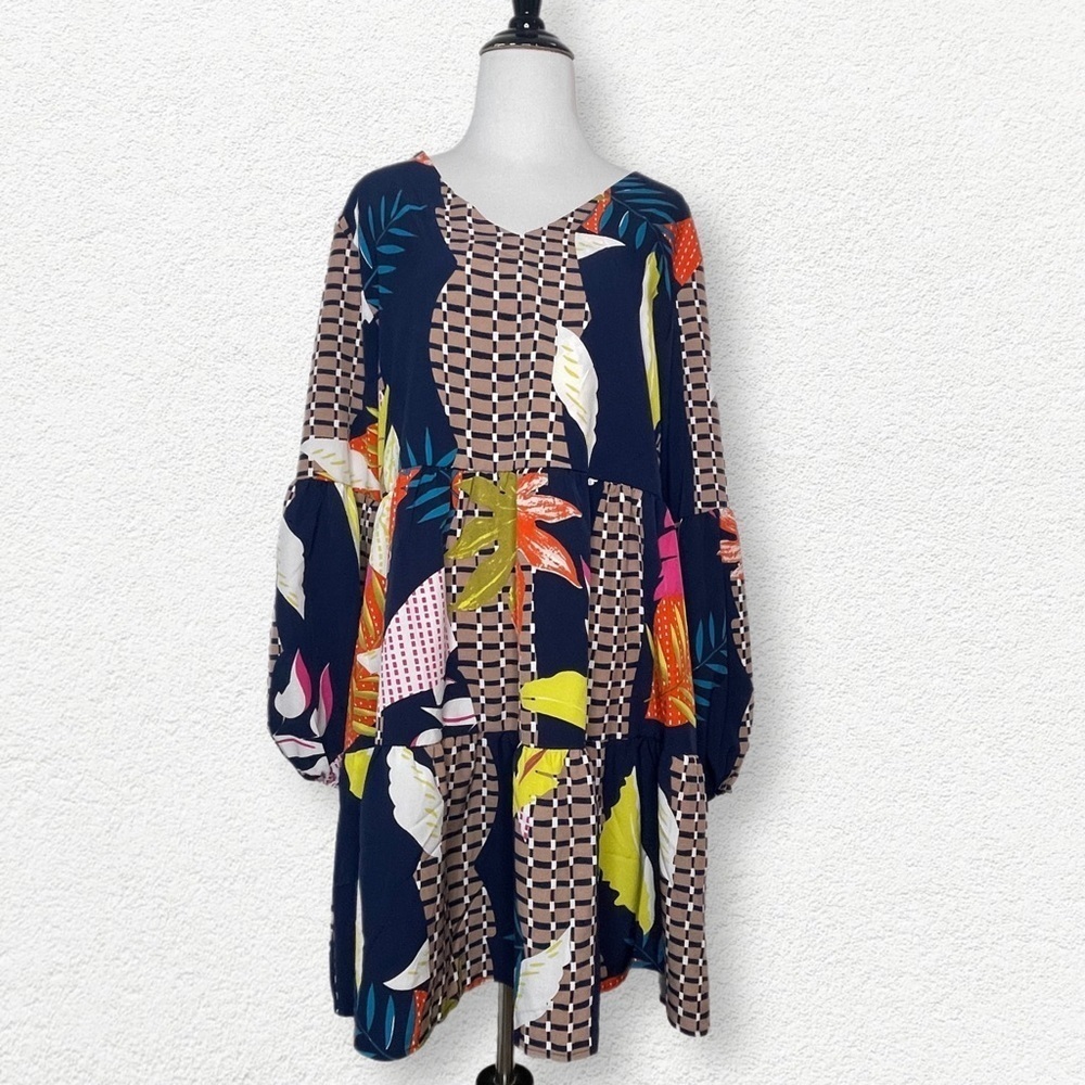 Abstract Print V Neck Long Sleeved Mini Dress